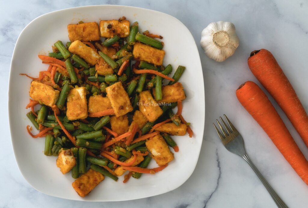 Final output of Garlic Green Bean Fried Tofu Spicy Carrots