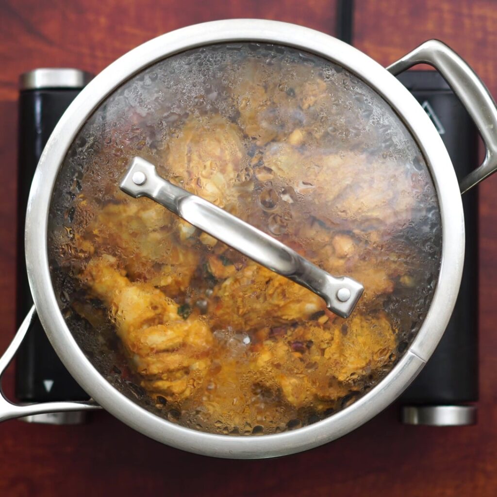 closing pan and cooking