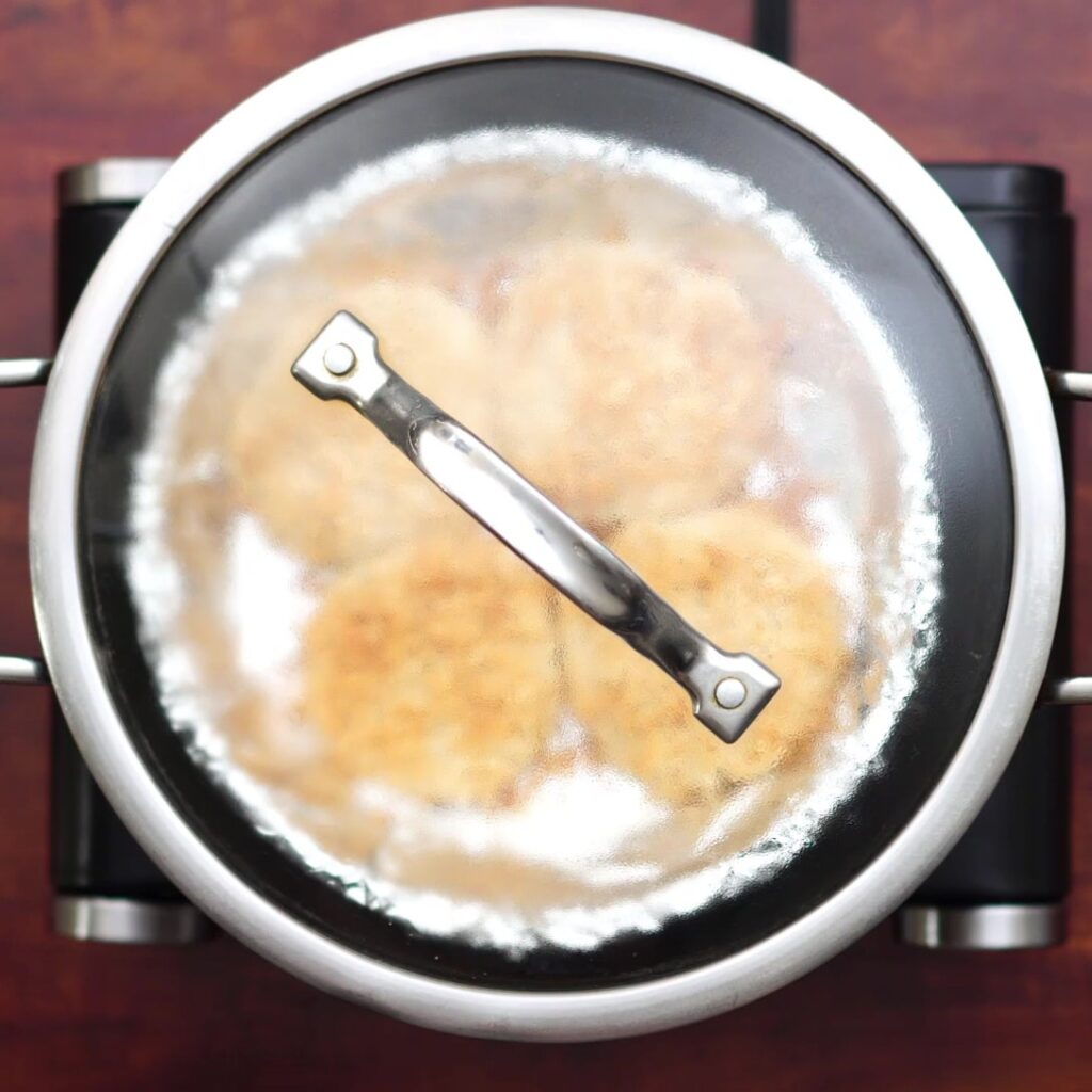 cooking cookies in pan