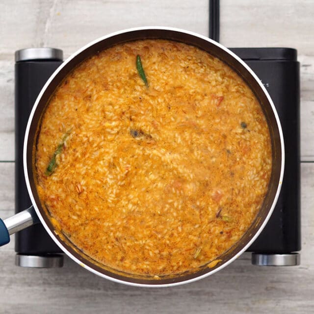 Biryani Rice Recipe (Kuska Rice) - Yellow Chili's