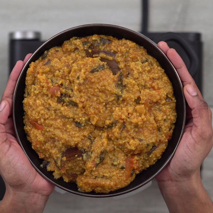 Output Broken wheat tomato khichdi