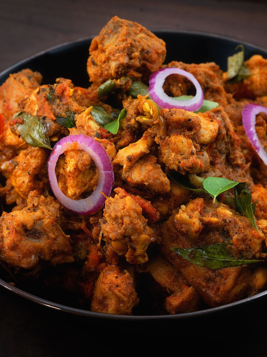 Indian Pepper Chicken Gravy Recipe - Yellow Chili's