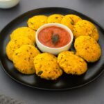 Instant Rava Idli / Sooji Idli