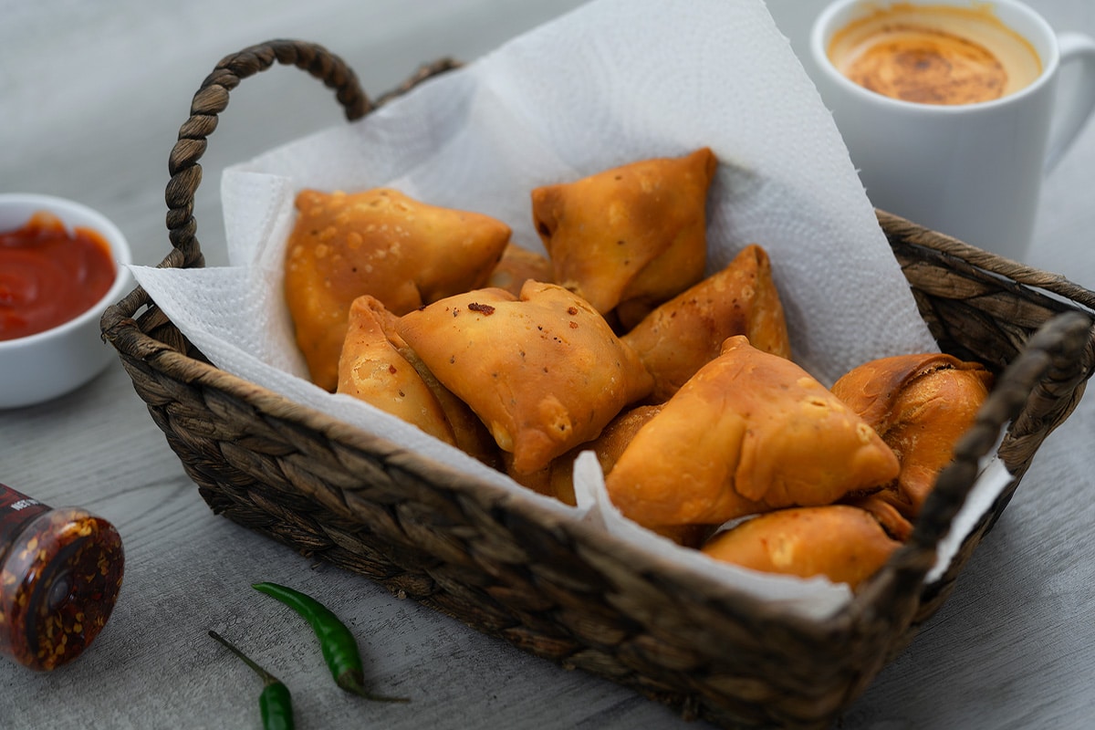 Indian Potato Vegetable Samosa 