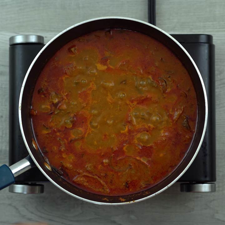 reddish brown kadala curry