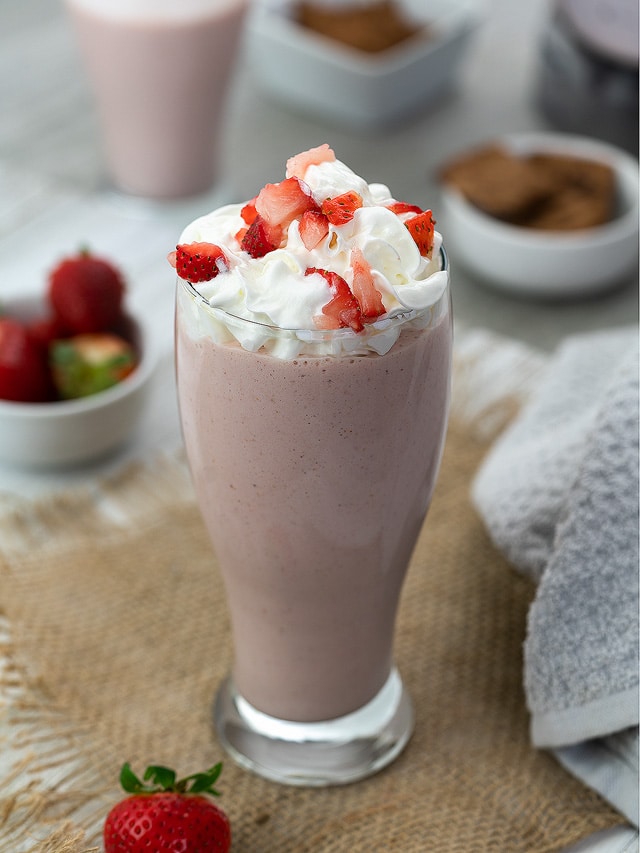 Strawberry Milkshake Recipe With Ice Cream And Milk Deporecipe.co