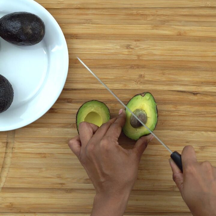 remove the avocado seed from pit