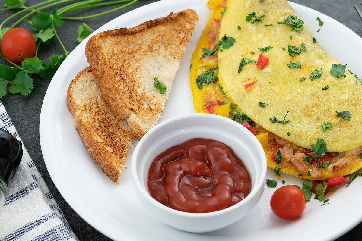 Western Omelet in a serving plate 