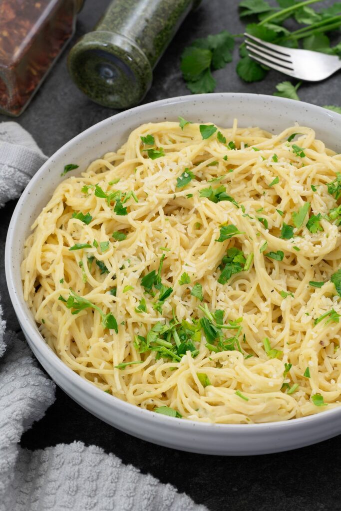 One-Pot Garlic Parmesan Pasta Recipe - Yellow Chili's