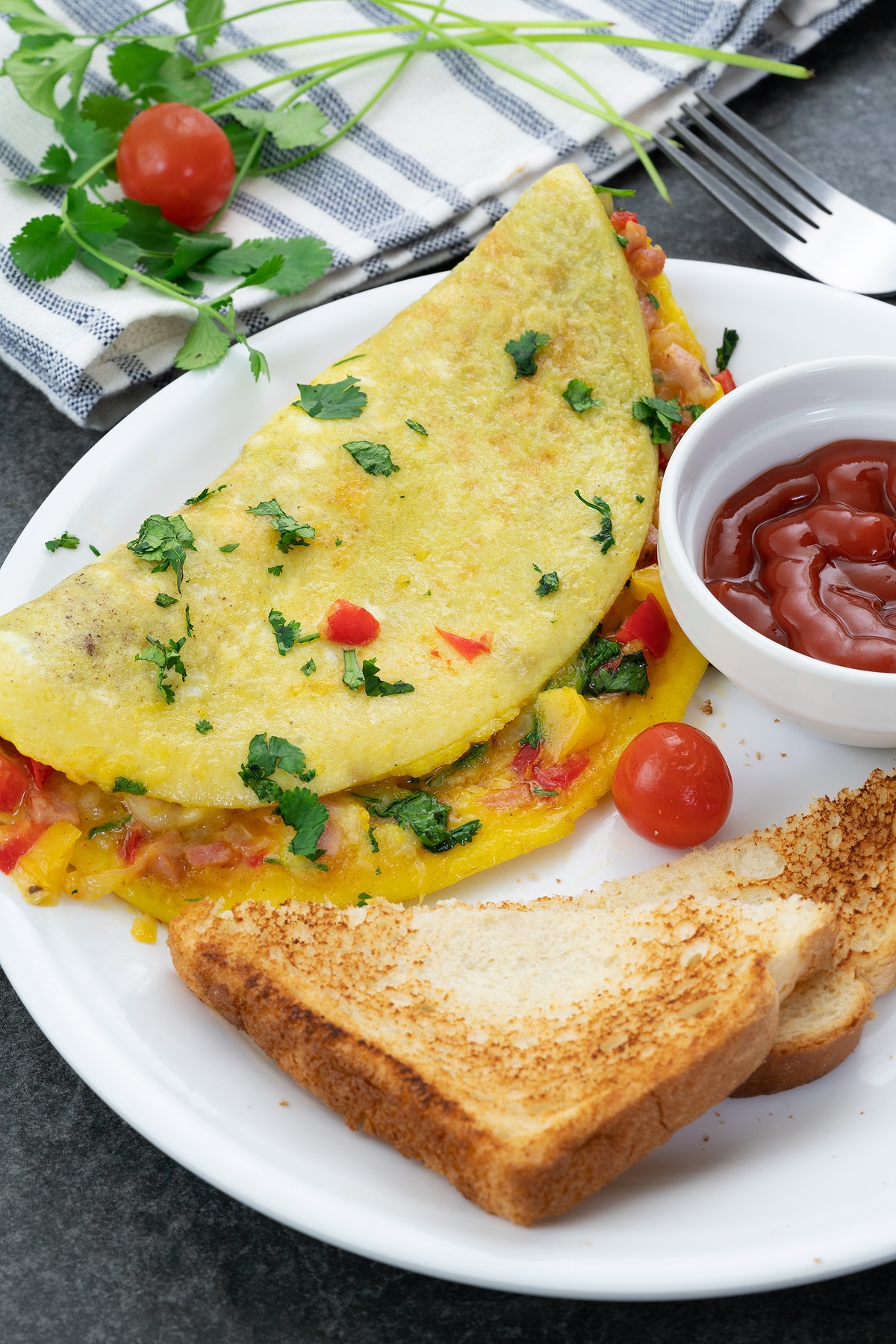 Western Omelet in a serving plate 
