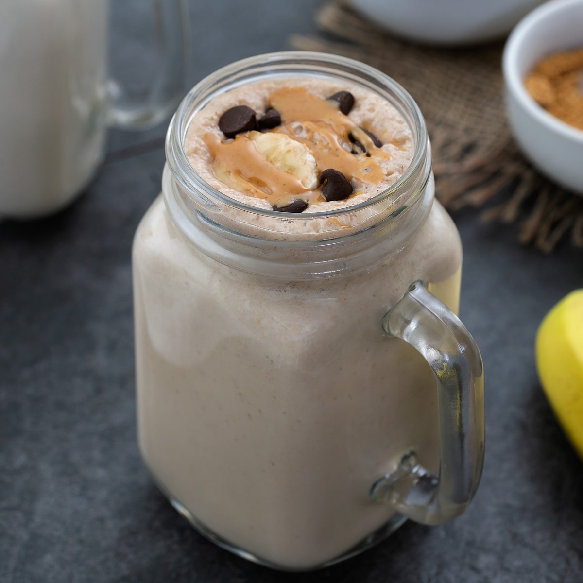 Peanut Butter Banana Smoothie Recipe - Yellow Chili's