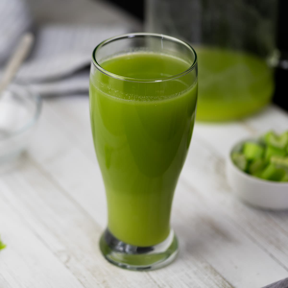 7 Best Healthy Green Drinks Recipes (Non-alcoholic)