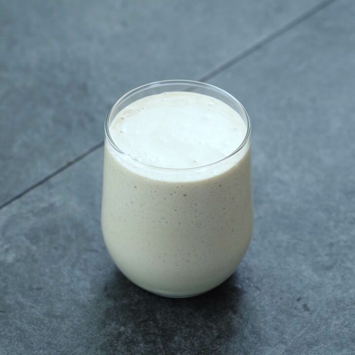Oatmeal Smoothie served in a glass.