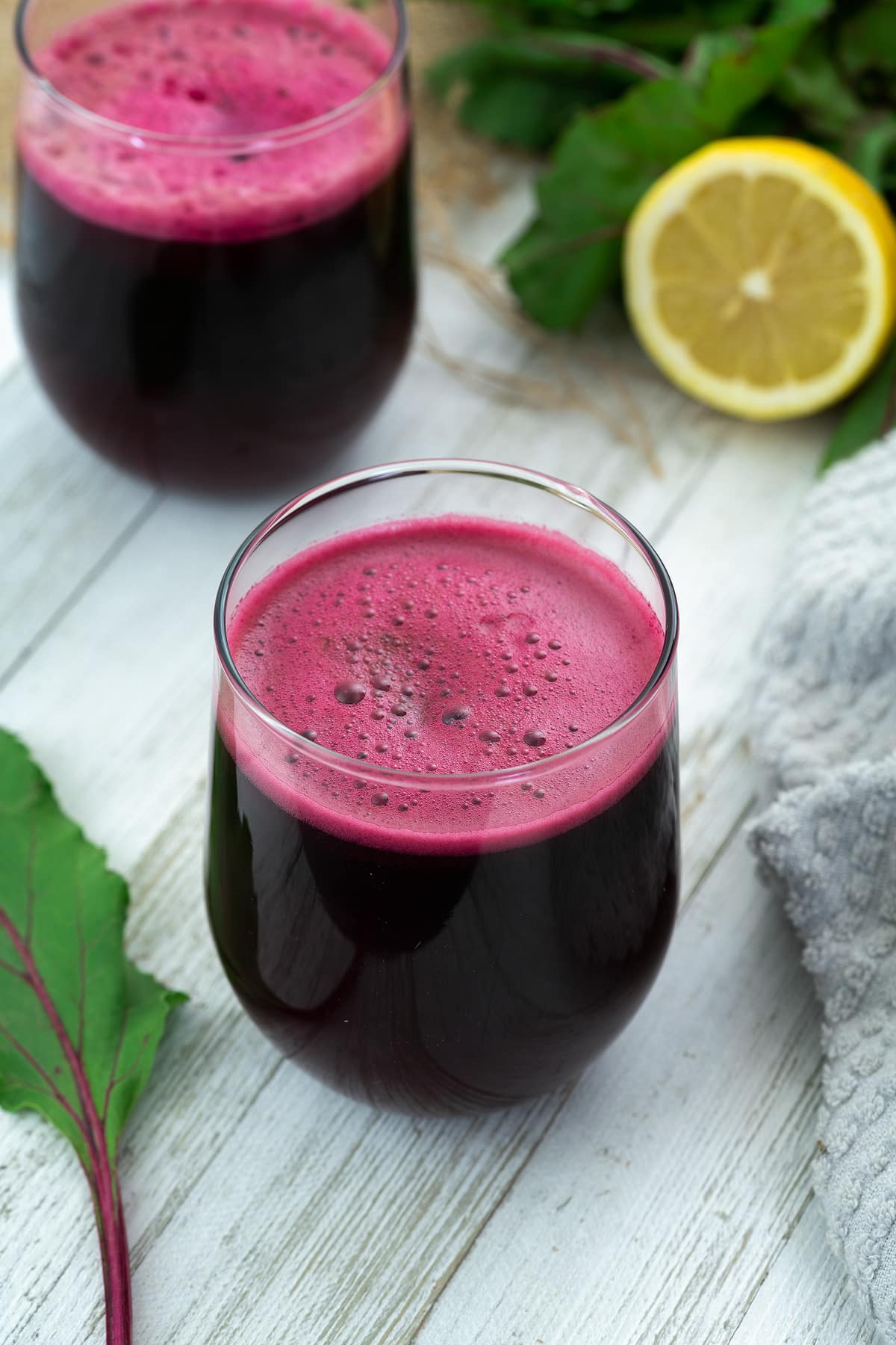 Detox Juice - How to Make Beet Juice (Recipe and Beet Juice Benefits)