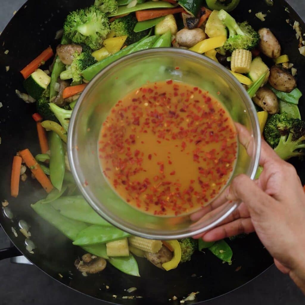Showing Stir frying sauce in a glass bowl.