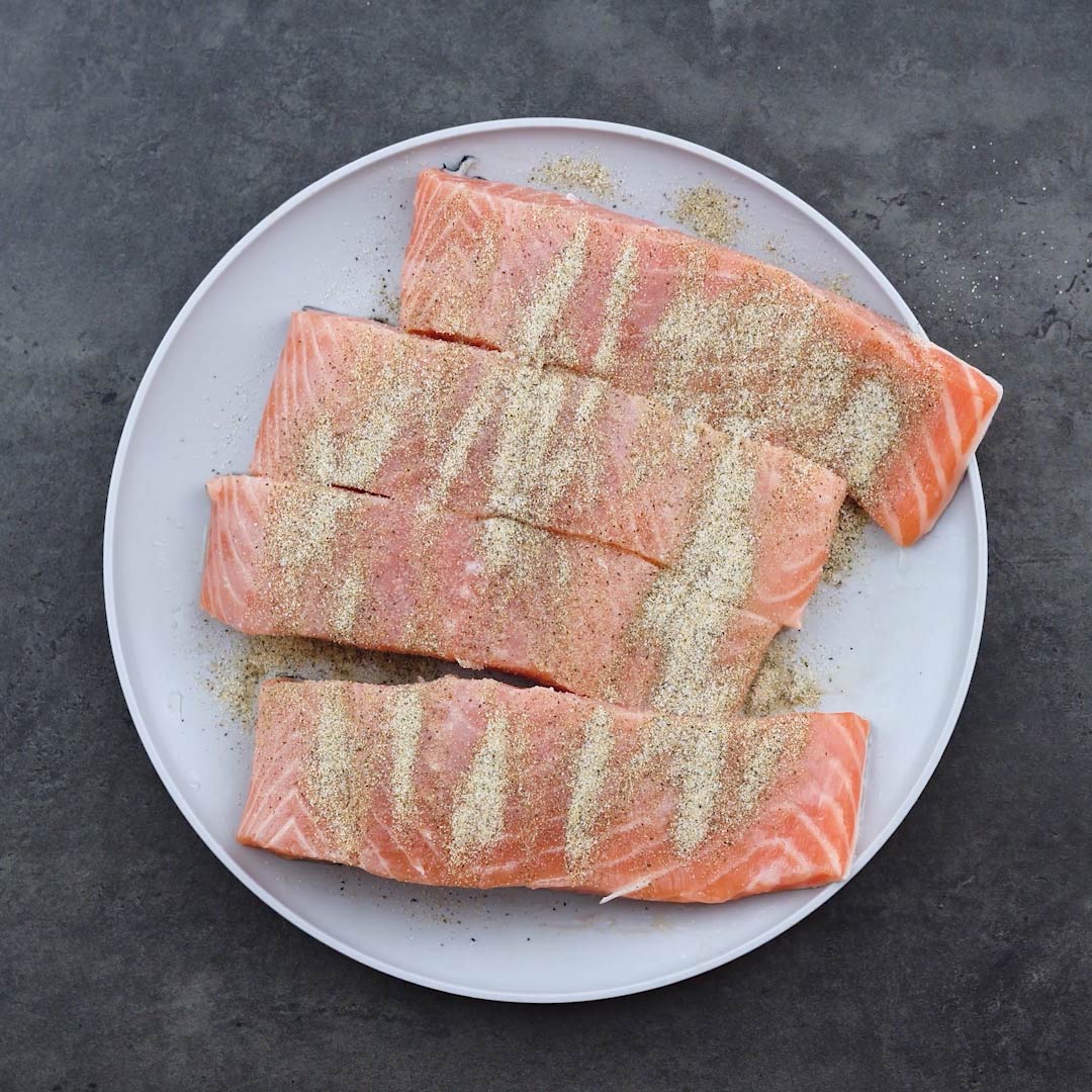 Pan Fried Salmon Fillet Recipe - Yellow Chili's
