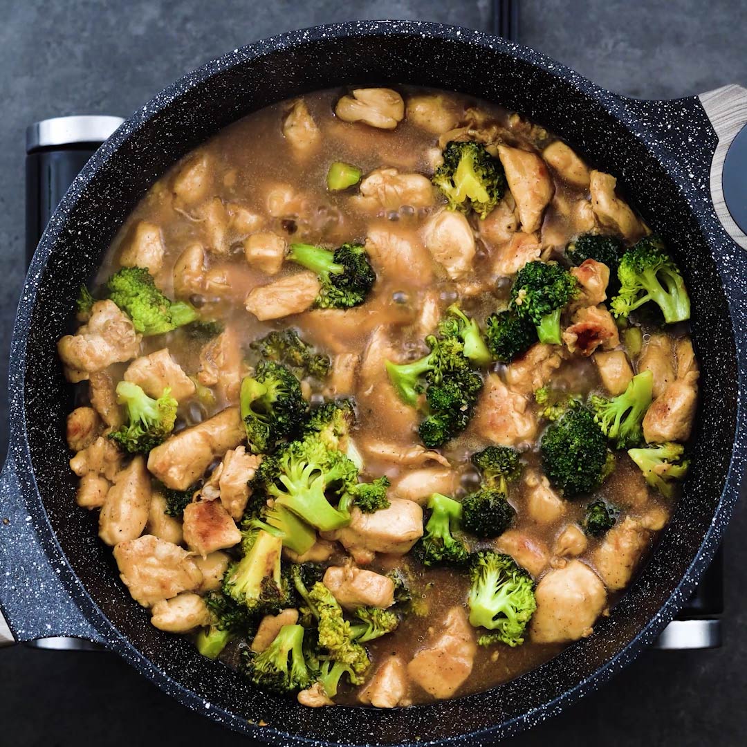 Chicken and Broccoli Stir Fry Recipe - Yellow Chili's