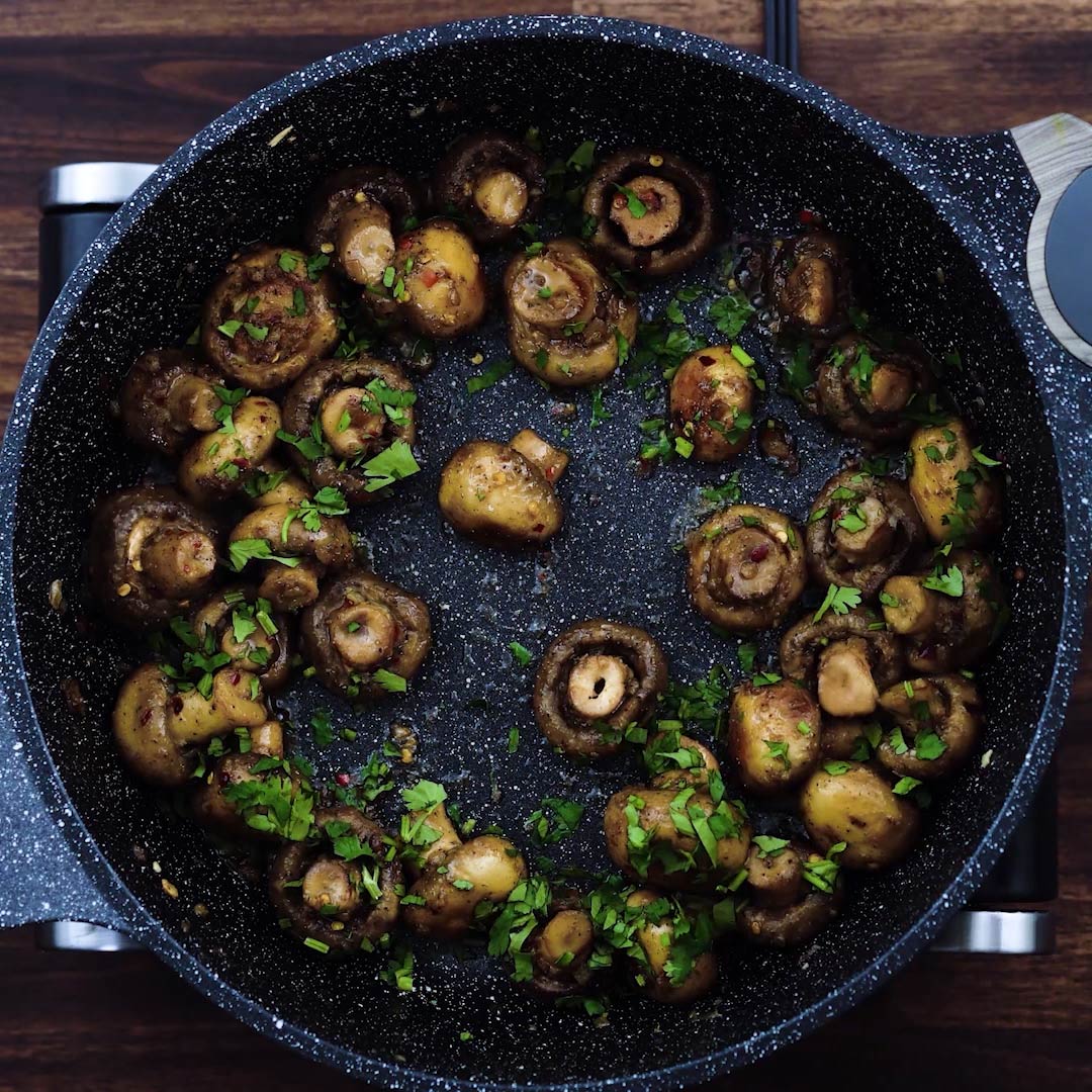 Garlic Mushrooms Recipe - Yellow Chili's