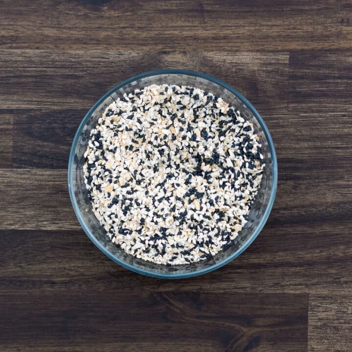 A bowl with everything bagel seasoning.